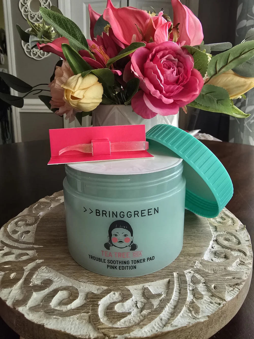 Bringgreen 2 Pcs Soothing Toner Pads. Bamboo Hyalu Lip Essence - Pink & Teal Set